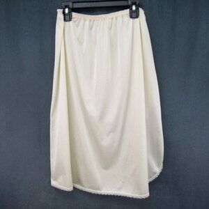 Vanity Fair Vintage Ivory Lace Trim Half Slip Side Slit Size L Nylon 24 Inch